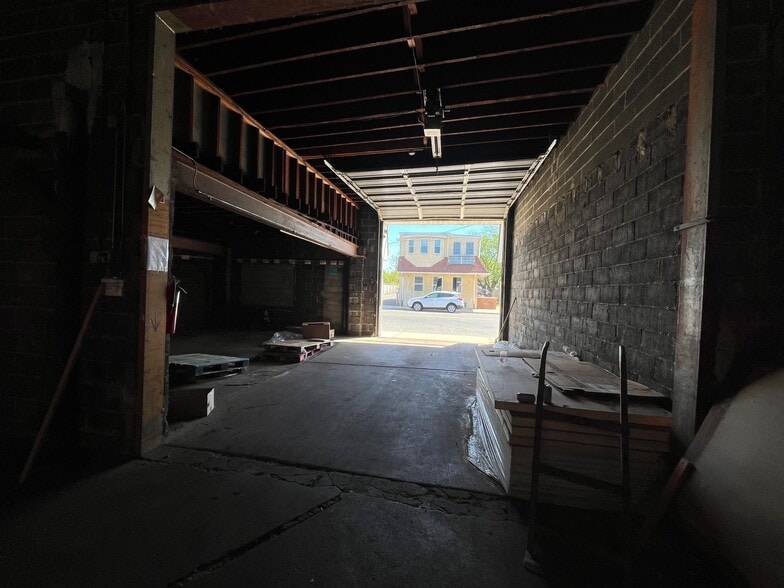 More Photos Of 337-343 S Broadway, Gloucester City Distribution For Lease