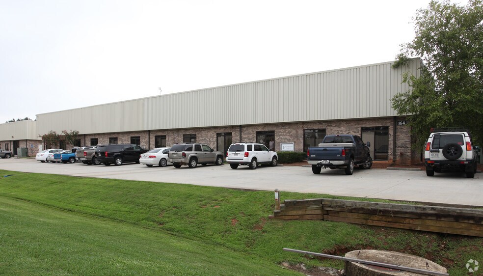 Primary Photo Of 164 Andrew Dr, Stockbridge Light Distribution For Sale