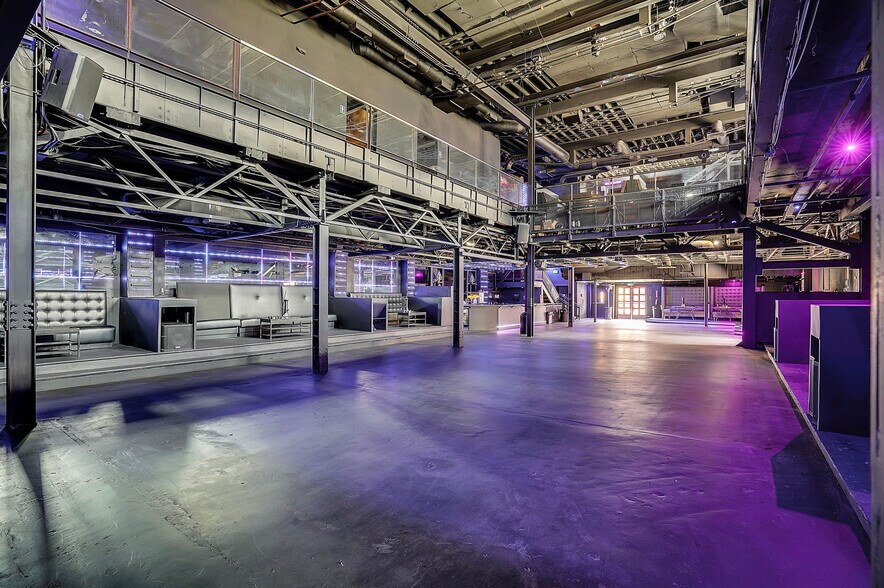 More Photos Of 1909 Blake St, Denver Freestanding For Sale