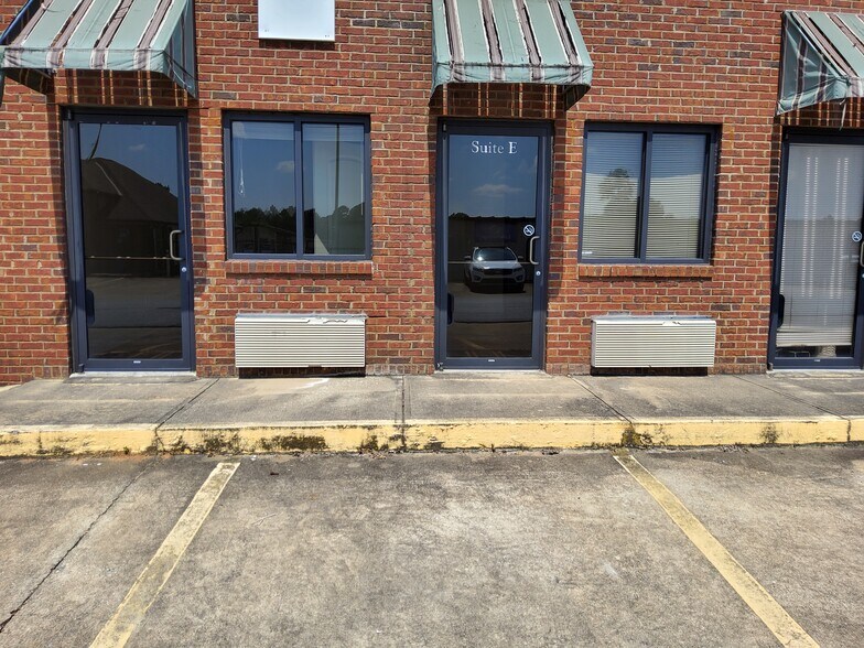 Primary Photo Of 3153 Williams Rd, Columbus Self Storage For Lease