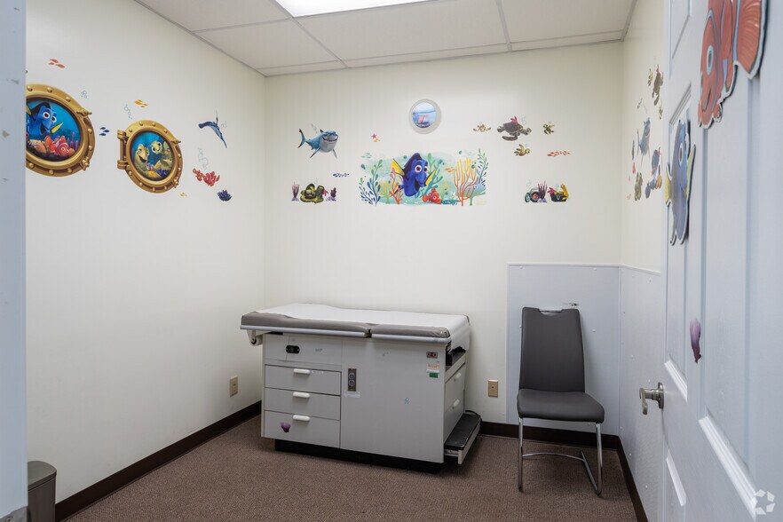 More Photos Of 2980 N Main St, Decatur Medical For Lease