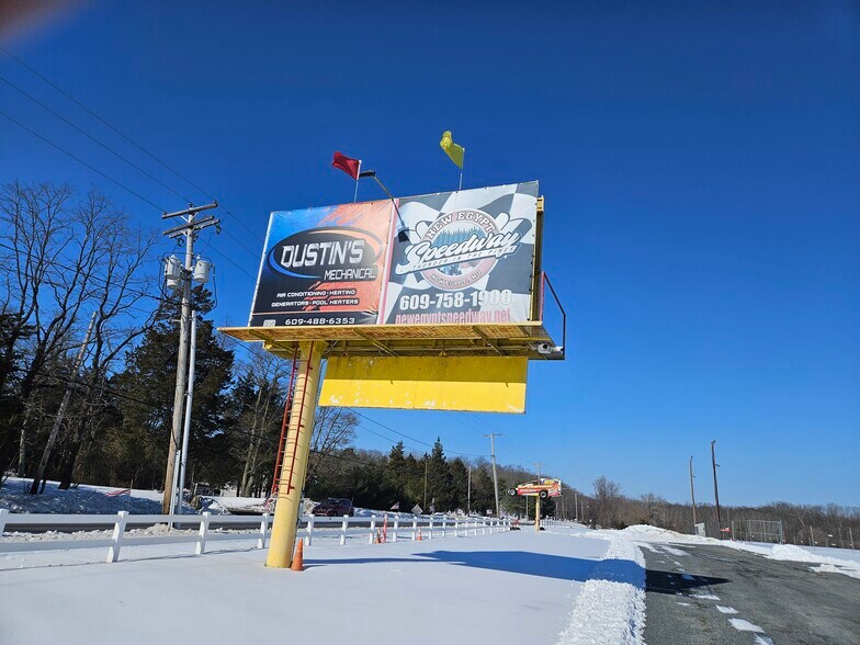 More Photos Of 720 539 Rd, New Egypt Racetrack For Sale