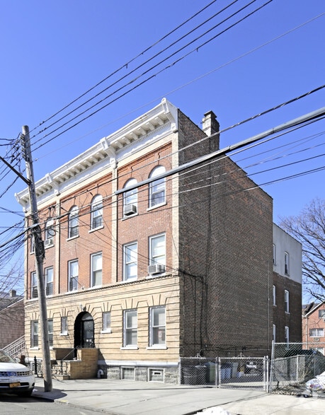Primary Photo Of 22-14-22-16 120th St, College Point Apartments For Sale
