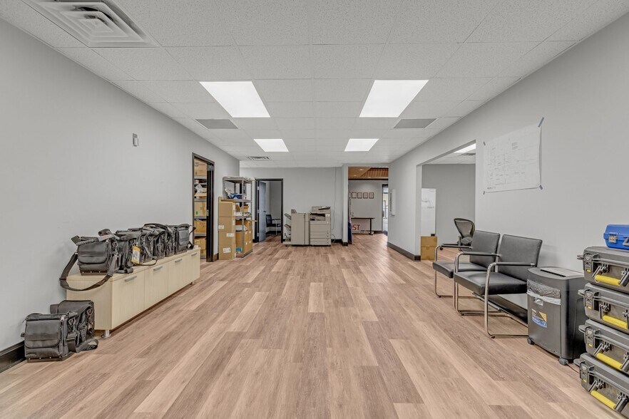 More Photos Of 2617 Grandview Ave, Nashville Office For Lease