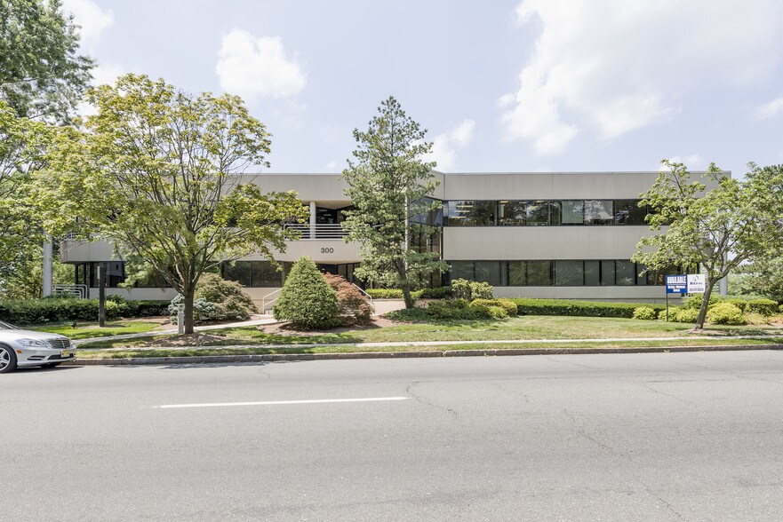 More Photos Of 300 Grand Ave, Englewood Medical For Lease