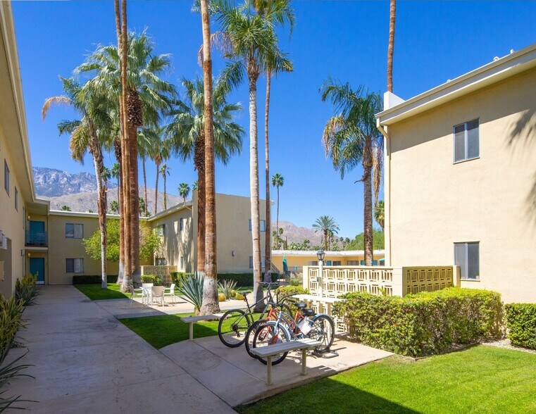 More Photos Of 1680 E Palm Canyon Dr, Palm Springs Apartments For Sale
