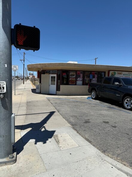 More Photos Of 101 W Avenue I, Lancaster Restaurant For Sale