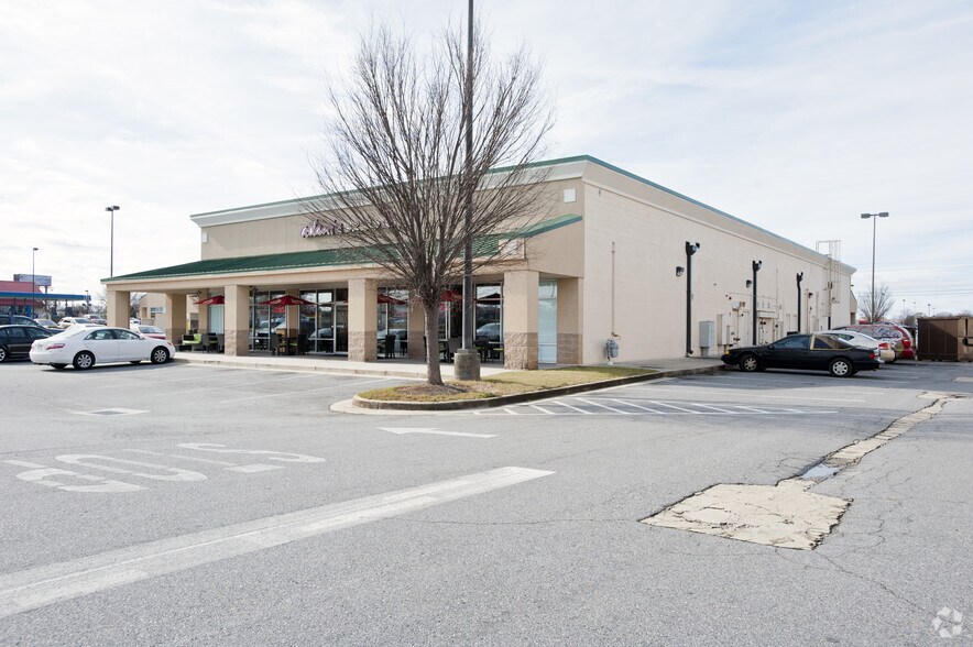 More Photos Of 2620-2624 Watson Blvd, Warner Robins Unknown For Lease