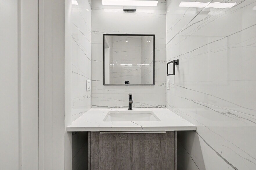 More Photos Of 63 Church St, Greenwich Apartments For Sale