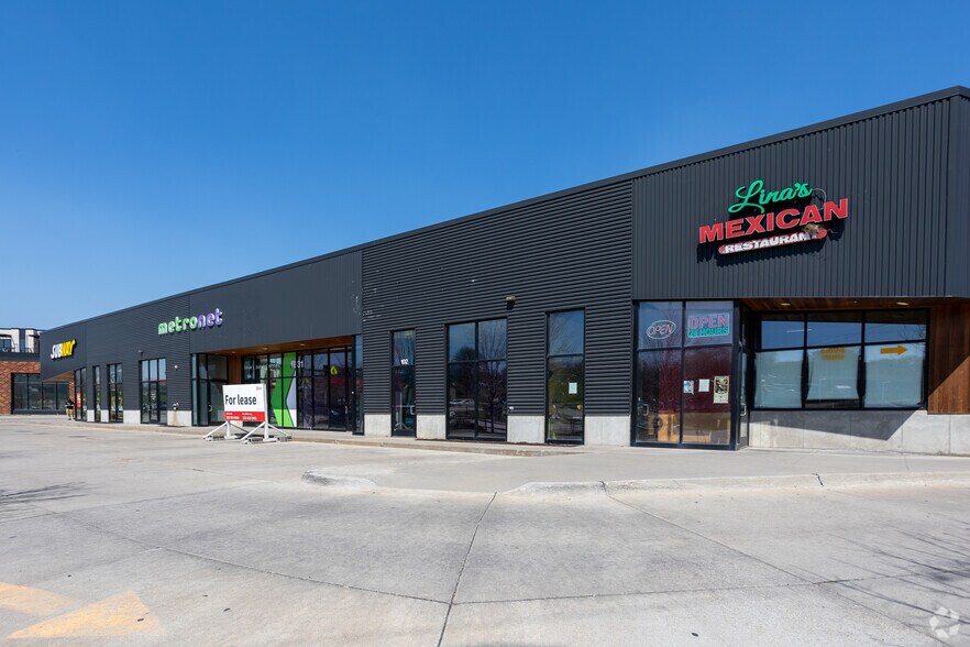 More Photos Of 1231 Keosauqua Way, Des Moines Storefront For Lease