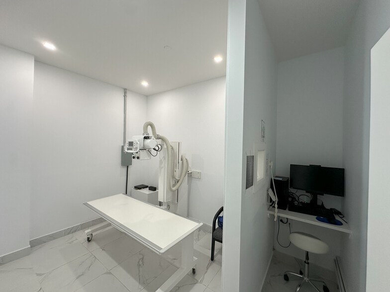 More Photos Of 100 E Broadway, New York Office For Lease