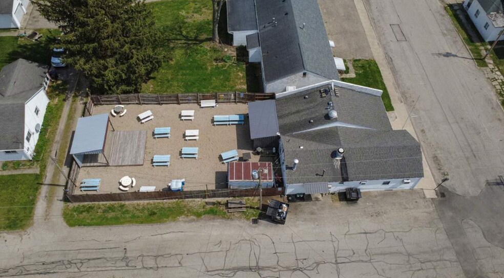 More Photos Of 160 Maincross St, Eldorado Bar For Sale