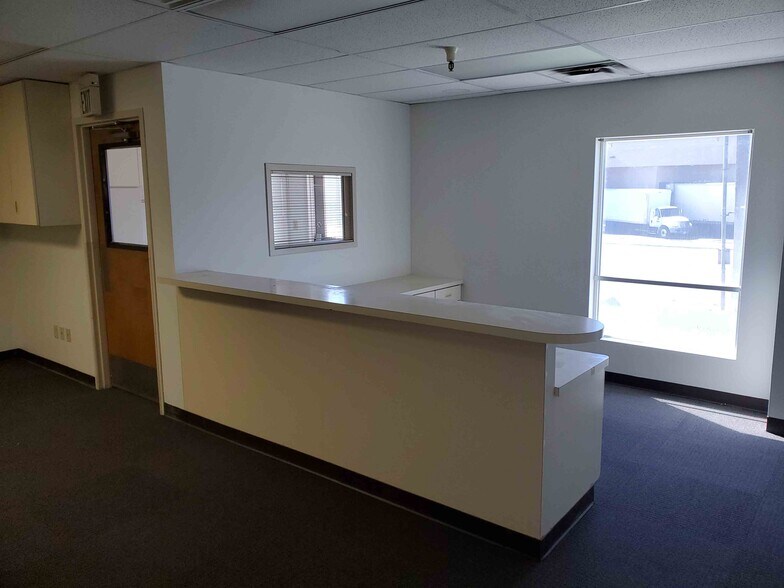 More Photos Of 665 E Anderson, Idaho Falls Light Distribution For Lease