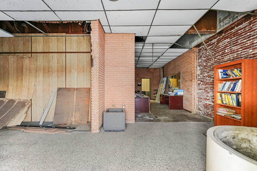 More Photos Of 16144 Market St, Channelview Manufacturing For Sale