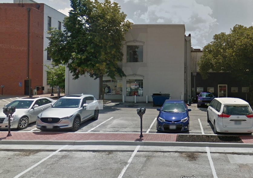 More Photos Of 227 E High St, Jefferson City Storefront Retail Office For Sale