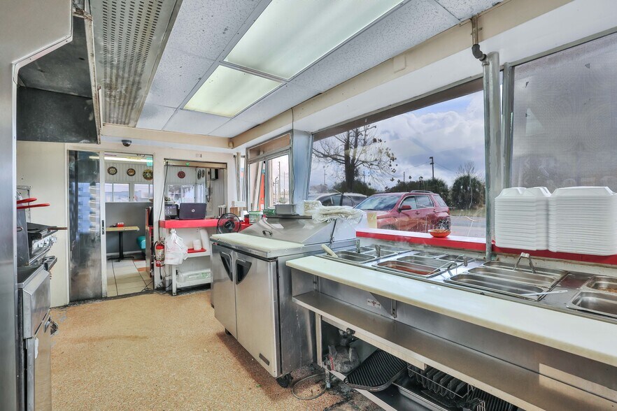 More Photos Of 114 Central Ave, Lake Wales Freestanding For Sale