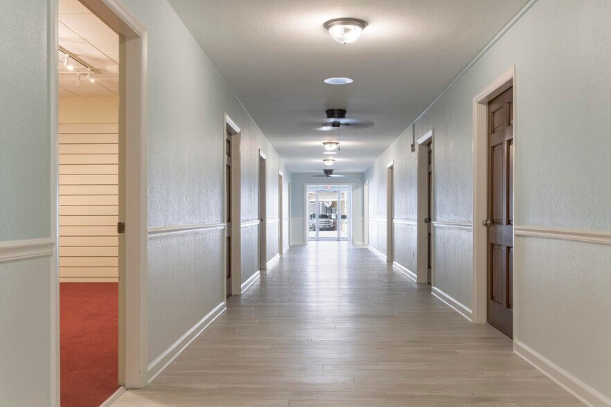 More Photos Of 2415 N Ocoee St, Cleveland Funeral Home For Sale