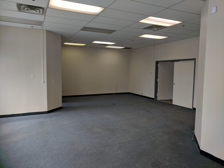 More Photos Of 7201-7245 University Ave NE, Fridley Medical For Lease