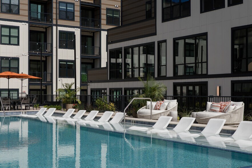 More Photos Of 440 N Monroe St, Tallahassee Apartments For Lease