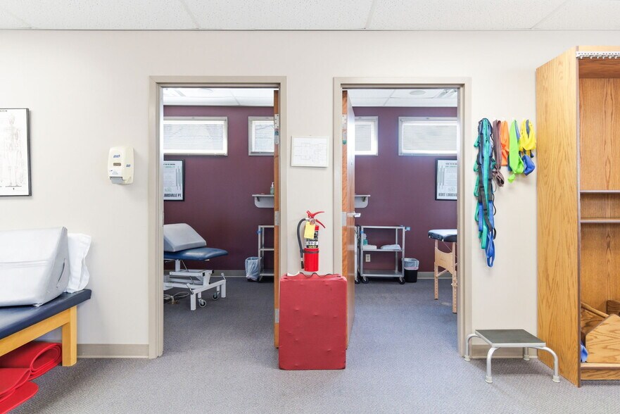 More Photos Of 4430 Crawford Ave, Louisville Medical For Sale