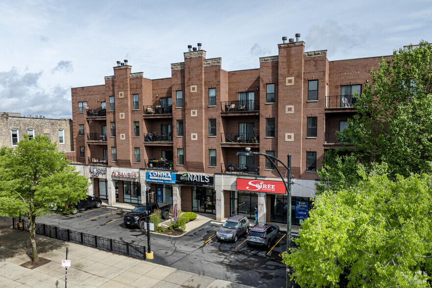 Primary Photo Of 2032 W Division St, Chicago Apartments For Lease