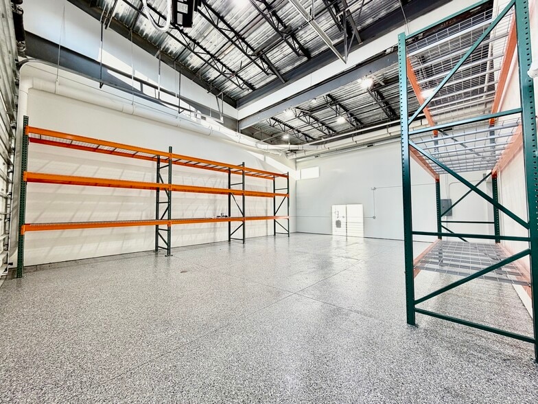 More Photos Of 18133 Lincoln Meadows Pky, Parker Self Storage For Sale