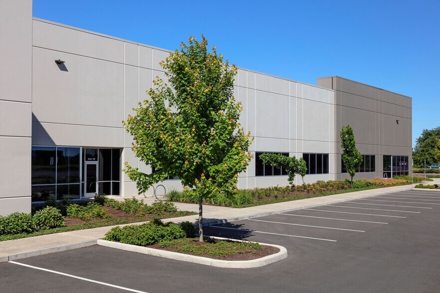 More Photos Of 3315 Aumsville Hwy SE, Salem Warehouse For Lease
