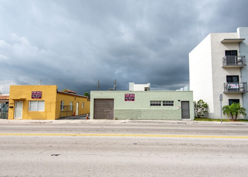 More Photos Of 2250 W Palm Ave, Hialeah Office For Sale