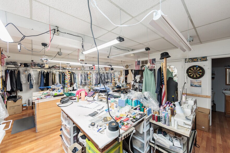 More Photos Of 2085 Clague Rd, Westlake General Retail For Sale