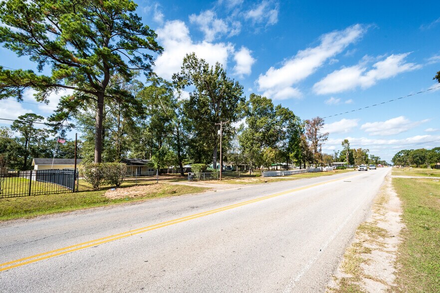 More Photos Of 11620 Fostoria Rd, Cleveland Office For Sale
