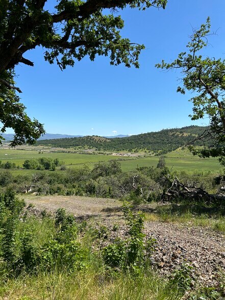 More Photos Of 5908 Foothill Rd, Central Point Land For Sale