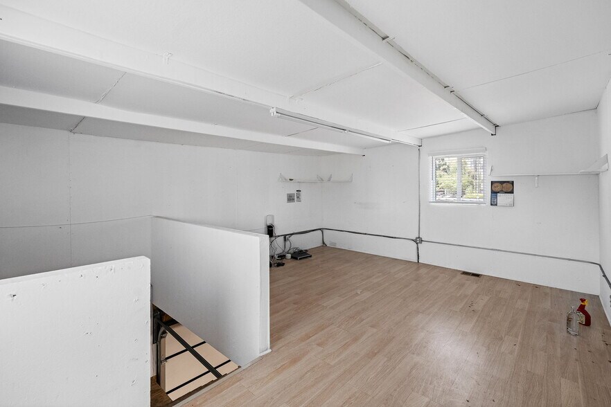 More Photos Of 5244 Vineland Ave, North Hollywood Loft Creative Space For Lease