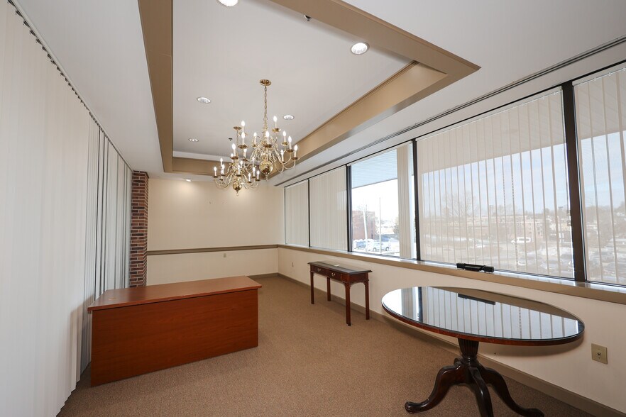 More Photos Of 30 Temple St, Nashua Office For Lease