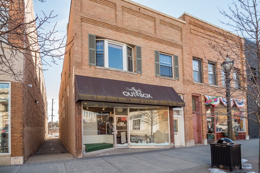 More Photos Of 71 N Williams St, Crystal Lake Storefront Retail Residential For Sale