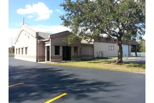 Primary Photo Of 1634 Barber Rd, Sarasota Manufacturing For Sale