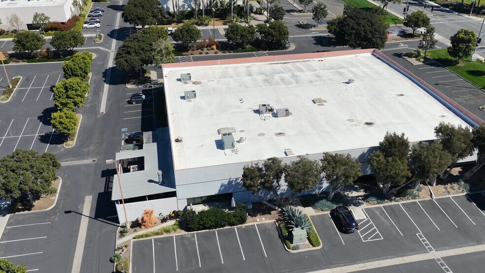 More Photos Of 2292 Faraday Ave, Carlsbad Research And Development For Sale