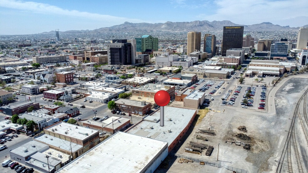 More Photos Of 220 N Saint Vrain St, El Paso Light Distribution For Sale