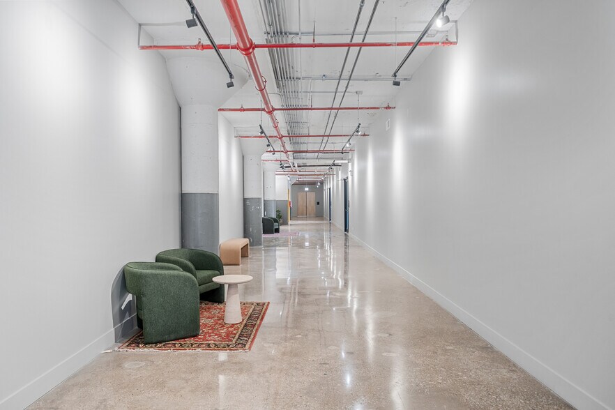 More Photos Of 1001 N North Branch St, Chicago Flex For Lease