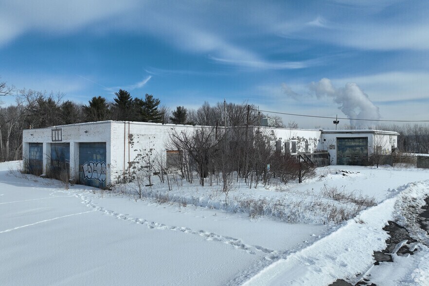 Primary Photo Of 42 Route 9w, Glenmont Warehouse For Sale