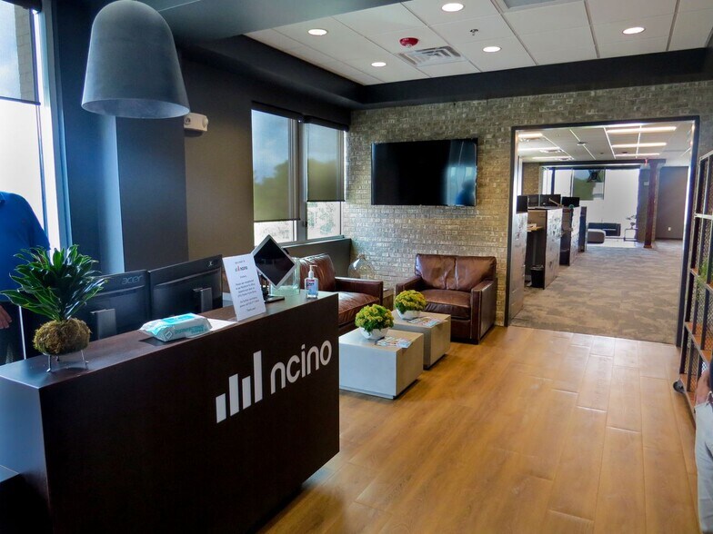 More Photos Of 6740 Rock Spring Rd, Wilmington Office For Sale