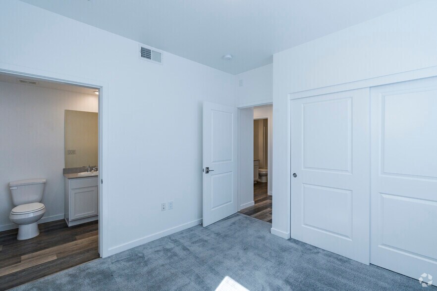 More Photos Of 1125 Avenue of the Oaks, Sparks Apartments For Lease