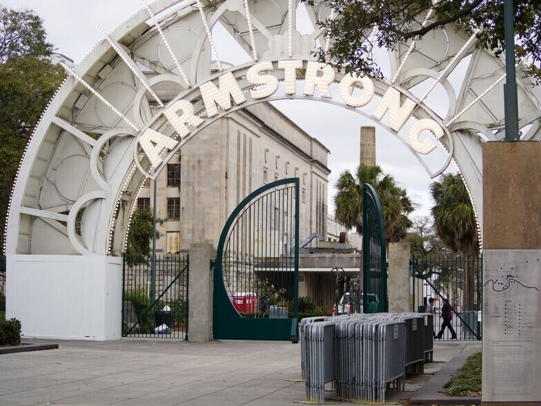 More Photos Of 806 N Rampart St, New Orleans General Retail For Lease