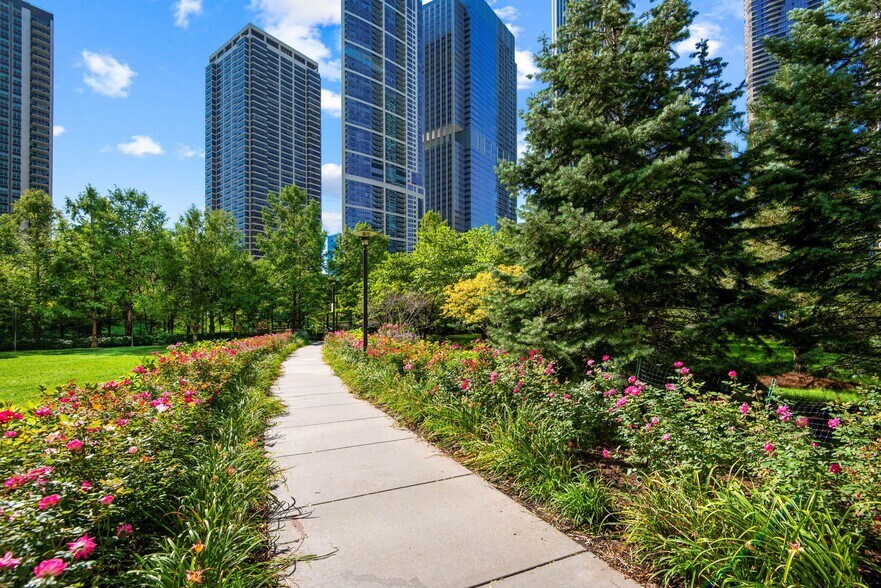 More Photos Of 400 E South Water St, Chicago Apartments For Lease