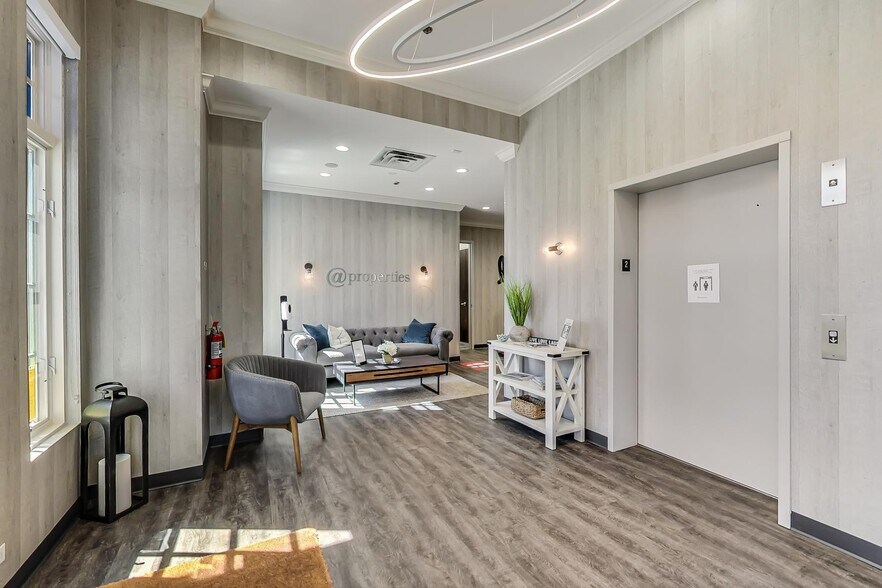 More Photos Of 324 W Touhy Ave, Park Ridge Office For Lease