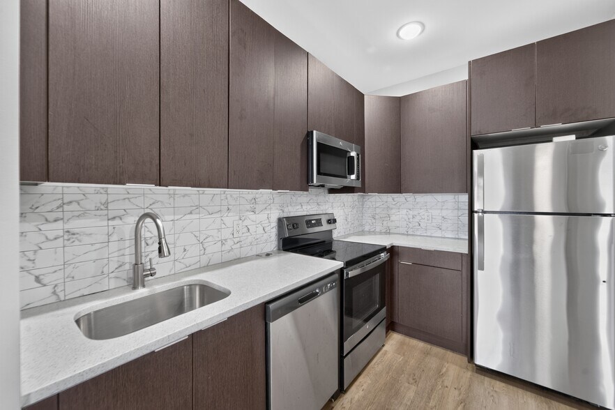 More Photos Of 457 W Lincoln St, Easton Apartments For Sale