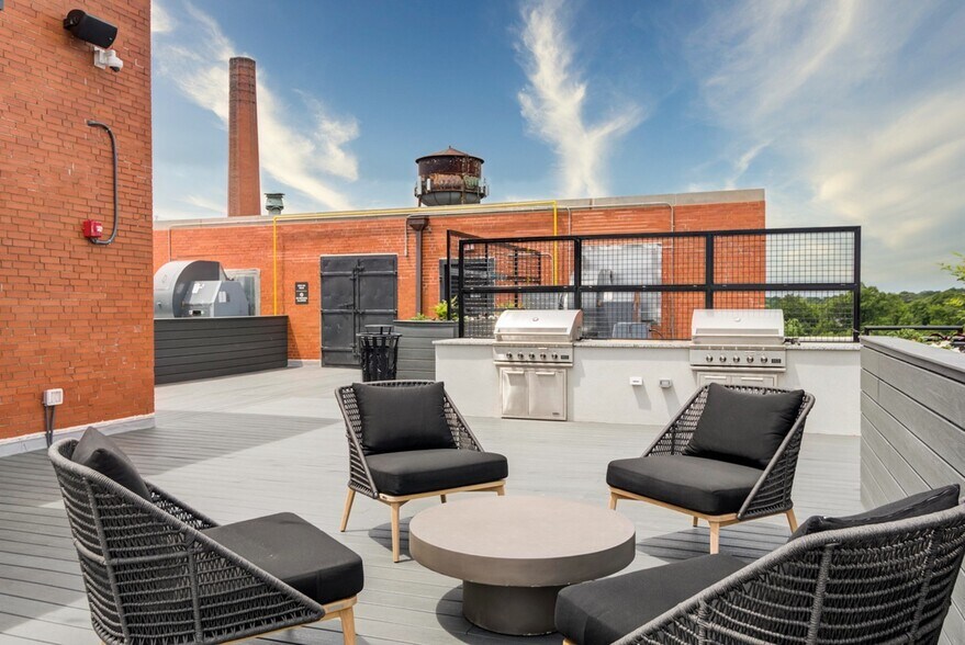 More Photos Of 1100 Richmond Hwy, Richmond Apartments For Sale