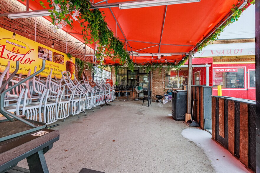 More Photos Of 4117 W 47th St, Chicago General Retail For Sale