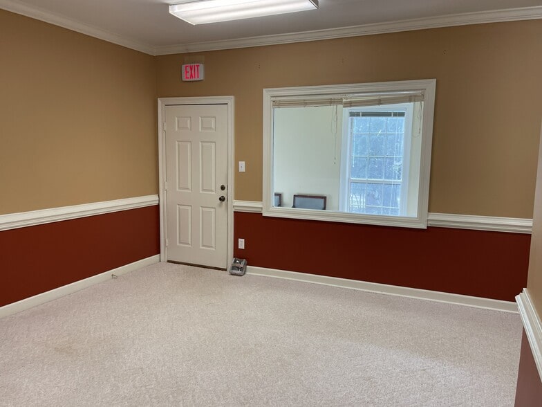 More Photos Of 2210 N Main St, Daphne Office For Sale