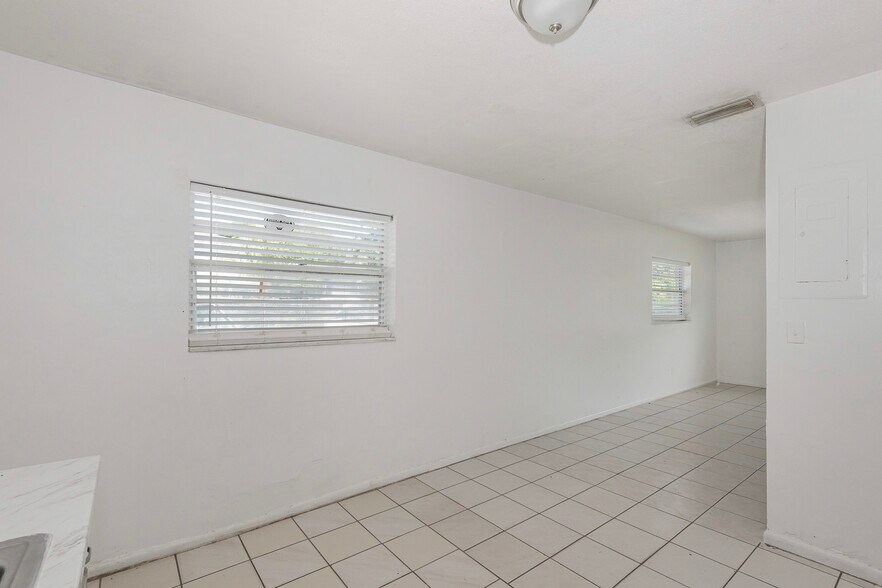 More Photos Of 1911 SW 4th Ave, Fort Lauderdale Apartments For Sale