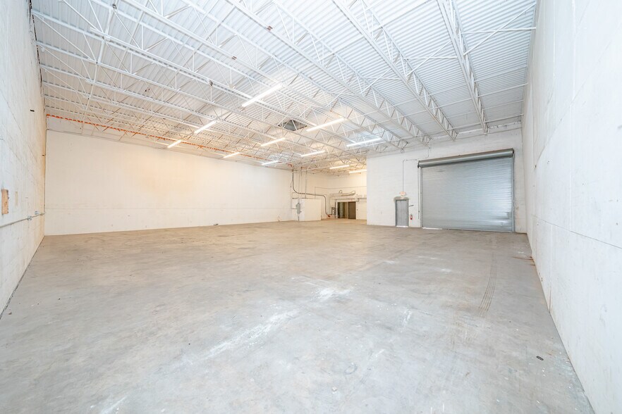 More Photos Of 1959 Dr Martin Luther King Jr Blvd, Pompano Beach Warehouse For Lease